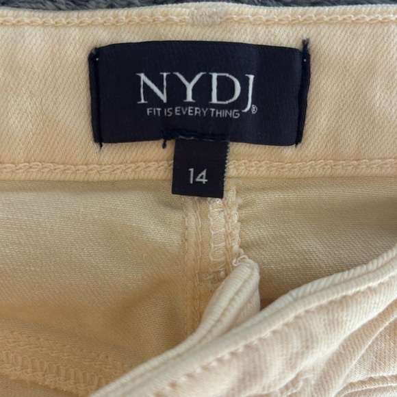 NYDJ Ami Skinny in Light Yellow Size 14 EUC - Picture 3 of 9